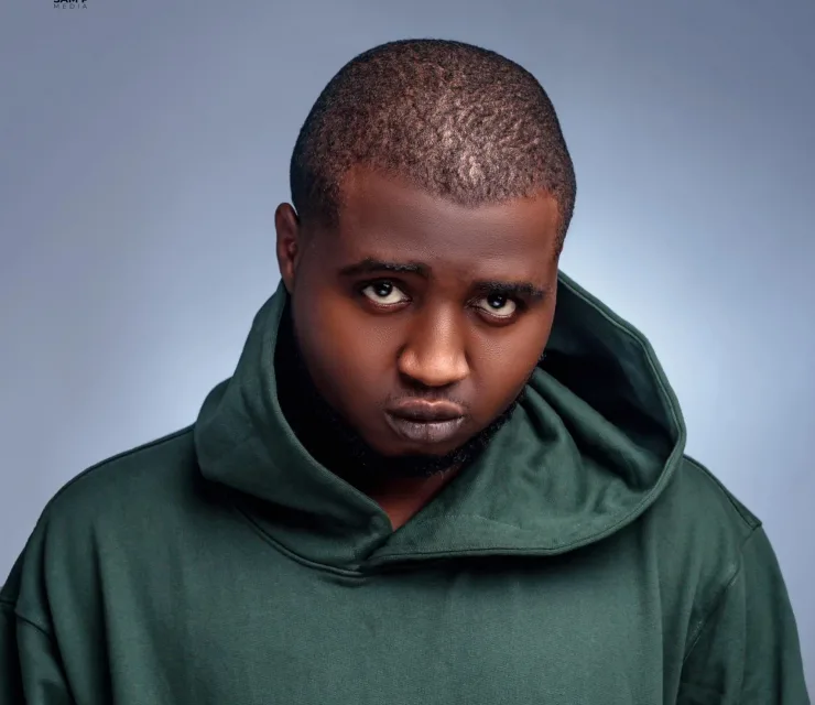 Supahwiz Releases Debut EP Top Boy 19 Rising star in Nigeria's music scene, Supahwiz, has officially dropped his highly anticipated debut EP titled Top Boy.